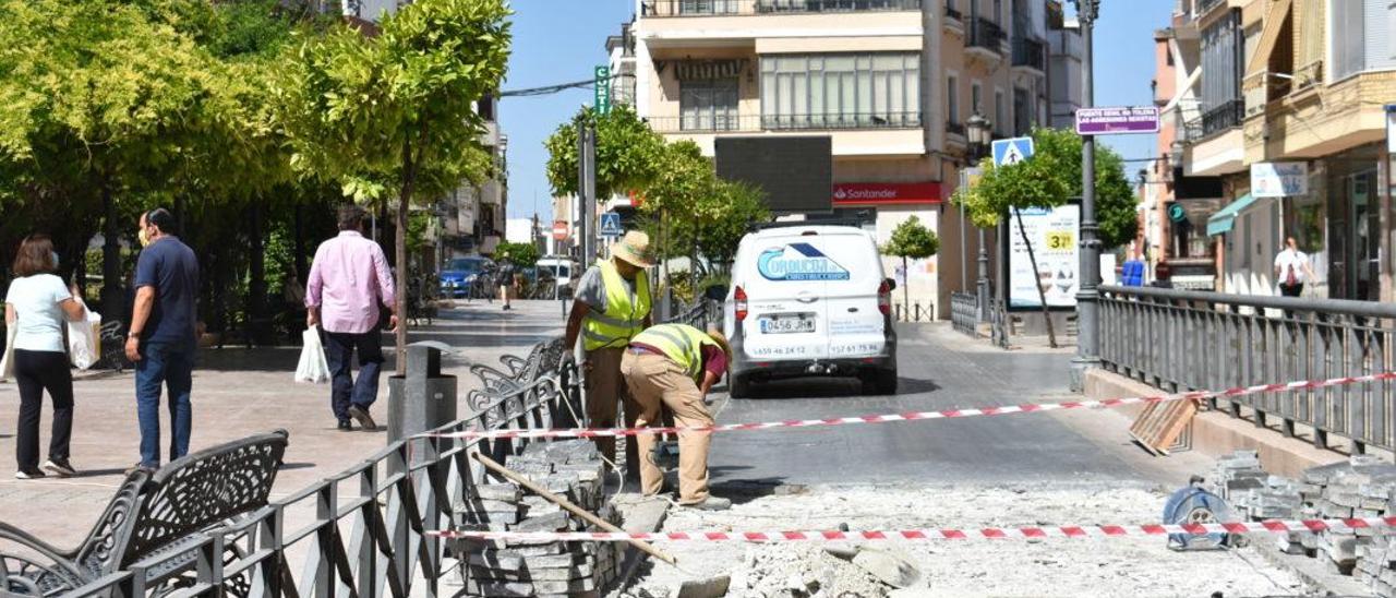 Imagen de archivo de obras en Puente Genil.