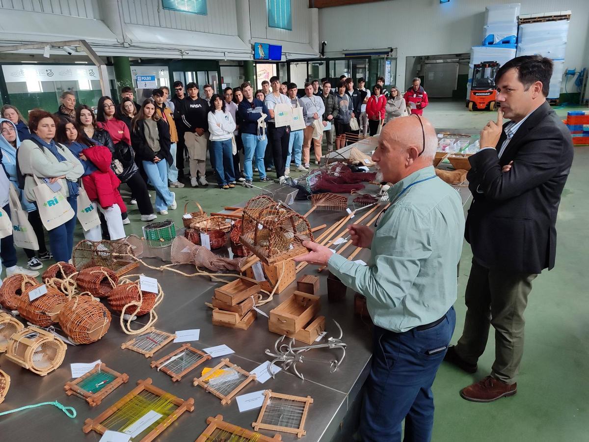 El patrón mayor de Bueu y presidente de la Federación Provincial de Confrarías de Pontevedra, José Manuel Rosas, en una actividad en la lonja de Bueu.