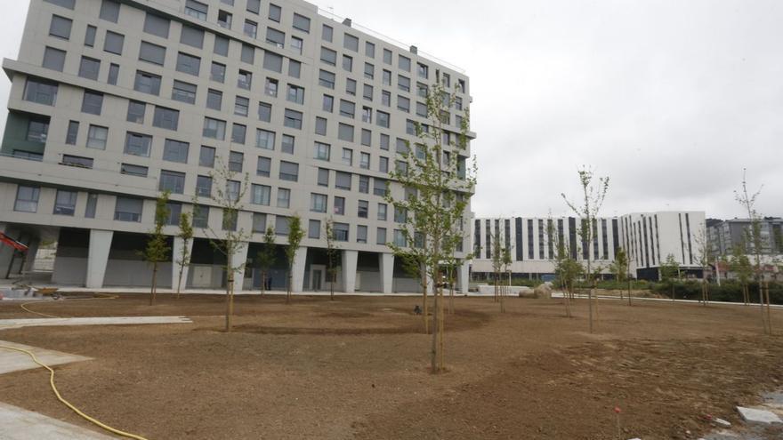 Edificio construido en el polígono de Xuxán. |   // IAGO LÓPEZ