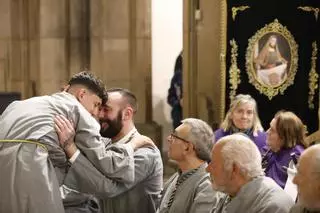 La lluvia obliga a suspender la procesión del Encuentro en Gijón: "Lo que prima es la salud de los cofrades"