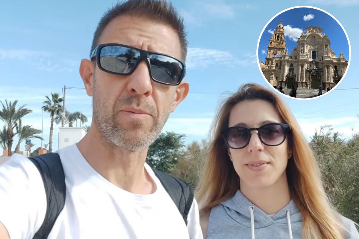 Los dos turistas de Cantabria alucinan con Murcia.