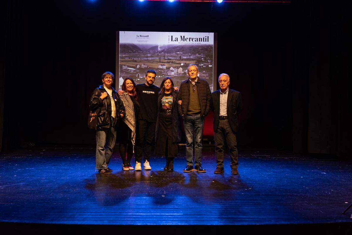 Por la izuierda, Paula Huelga, Pilar Sánchez Vicente, Juan Ponte, Nuria Ordoñez, José Luis Argüelles y Celso Fernández.