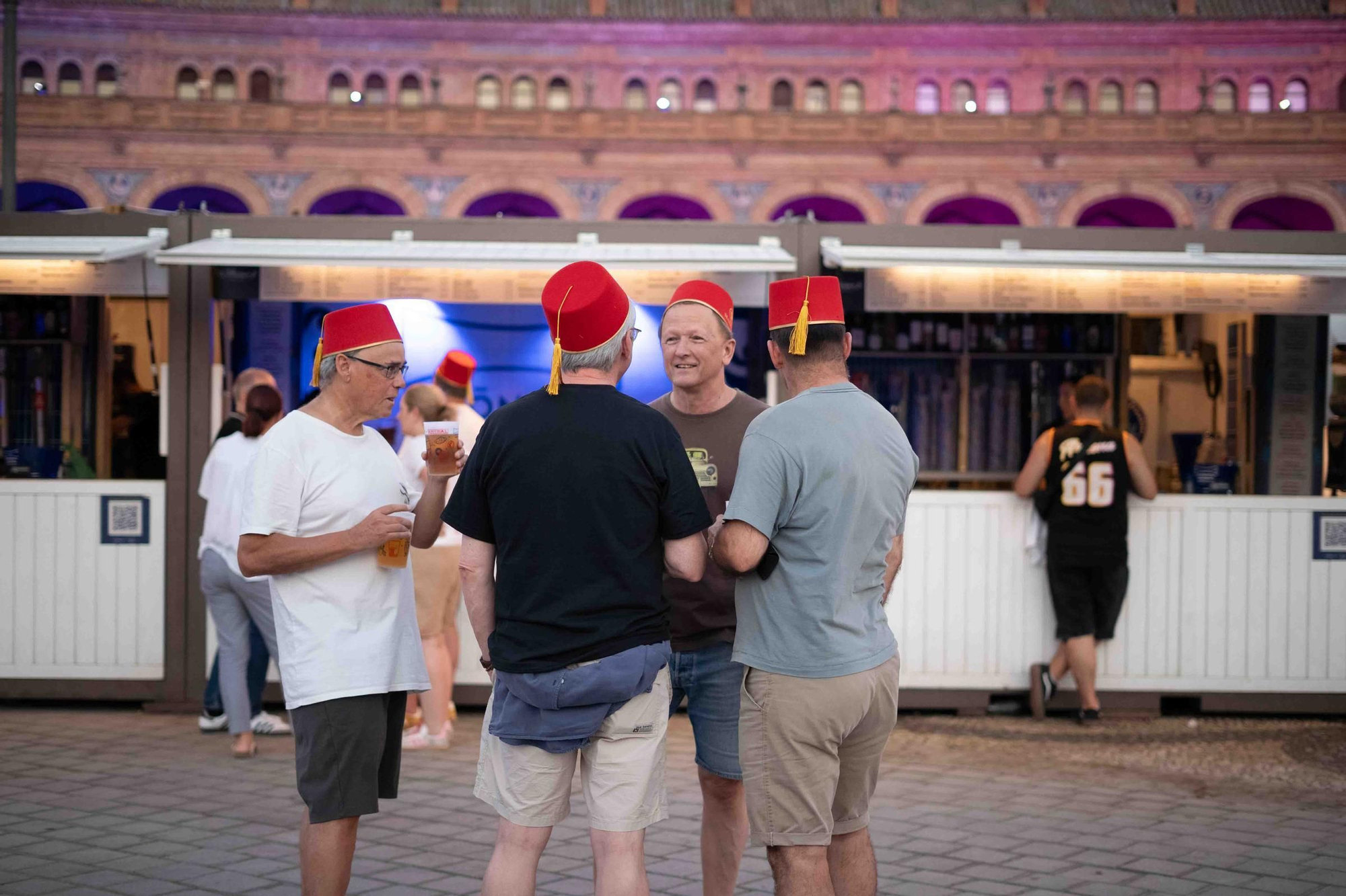 Las imágenes del concierto de Madness en la Paza de España
