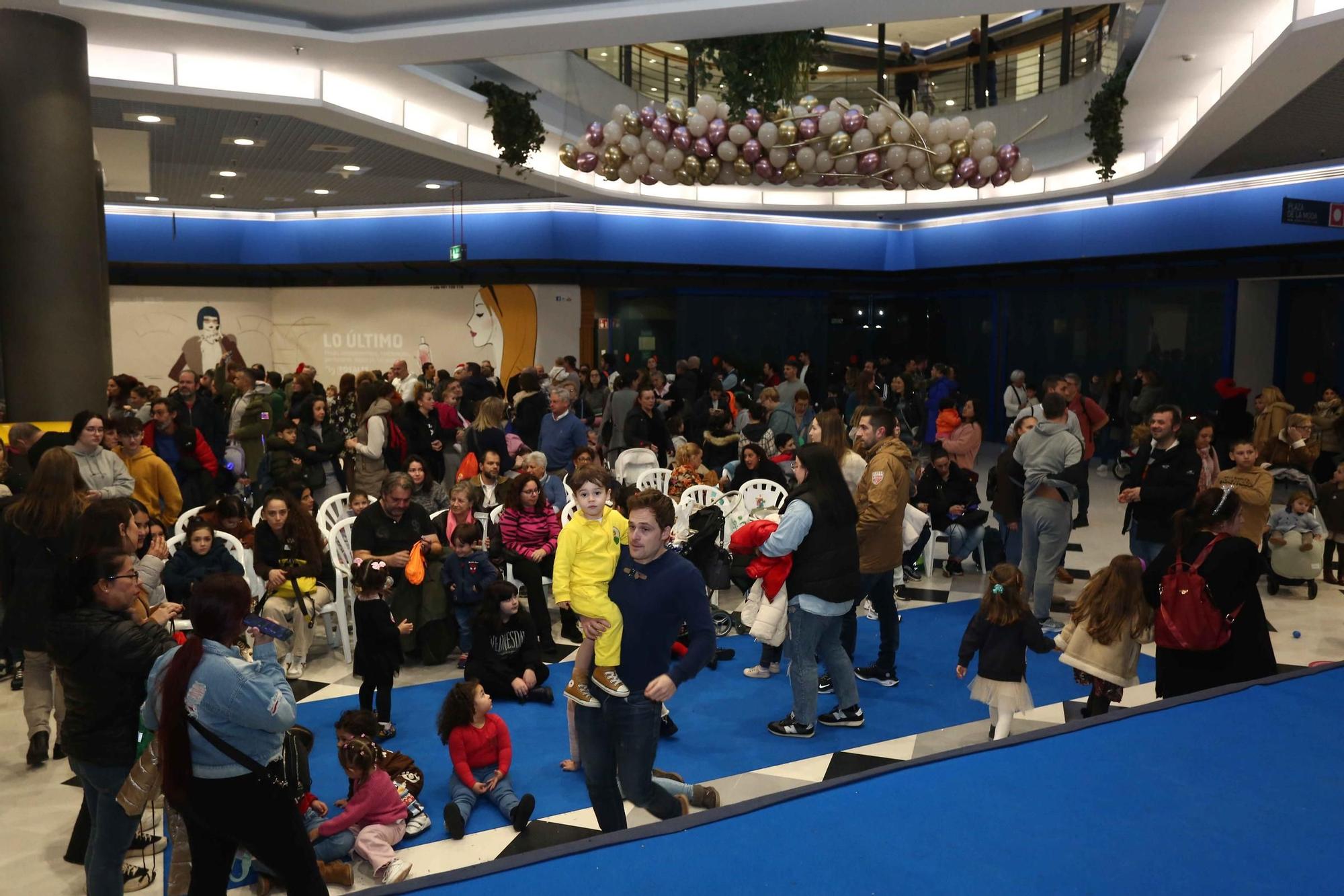Fiesta infantil en el centro comercial de Los Rosales