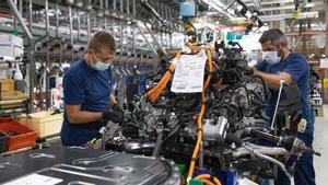 El sector del automóvil cierra el primer semestre con un superávit comercial de 3.097,4 millones
