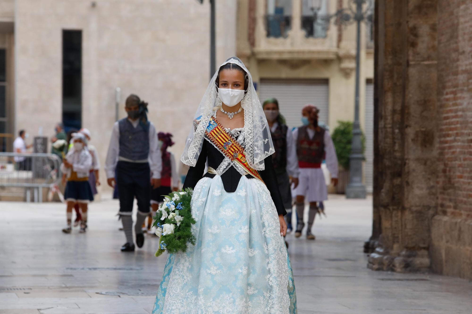 Búscate en el segundo día de Ofrenda por las calles del Mar y Avellanas (entre las 11.00 y 12.00 horas)