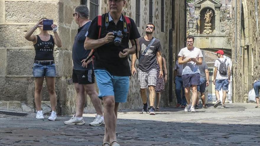 Extremadura lidera el crecimiento turístico de España en empleo y pernoctaciones