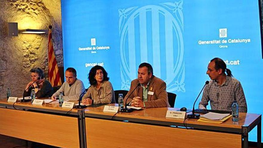 Acte de signatura del conveni d&#039;ocupació de qualitat, ahir a Girona.