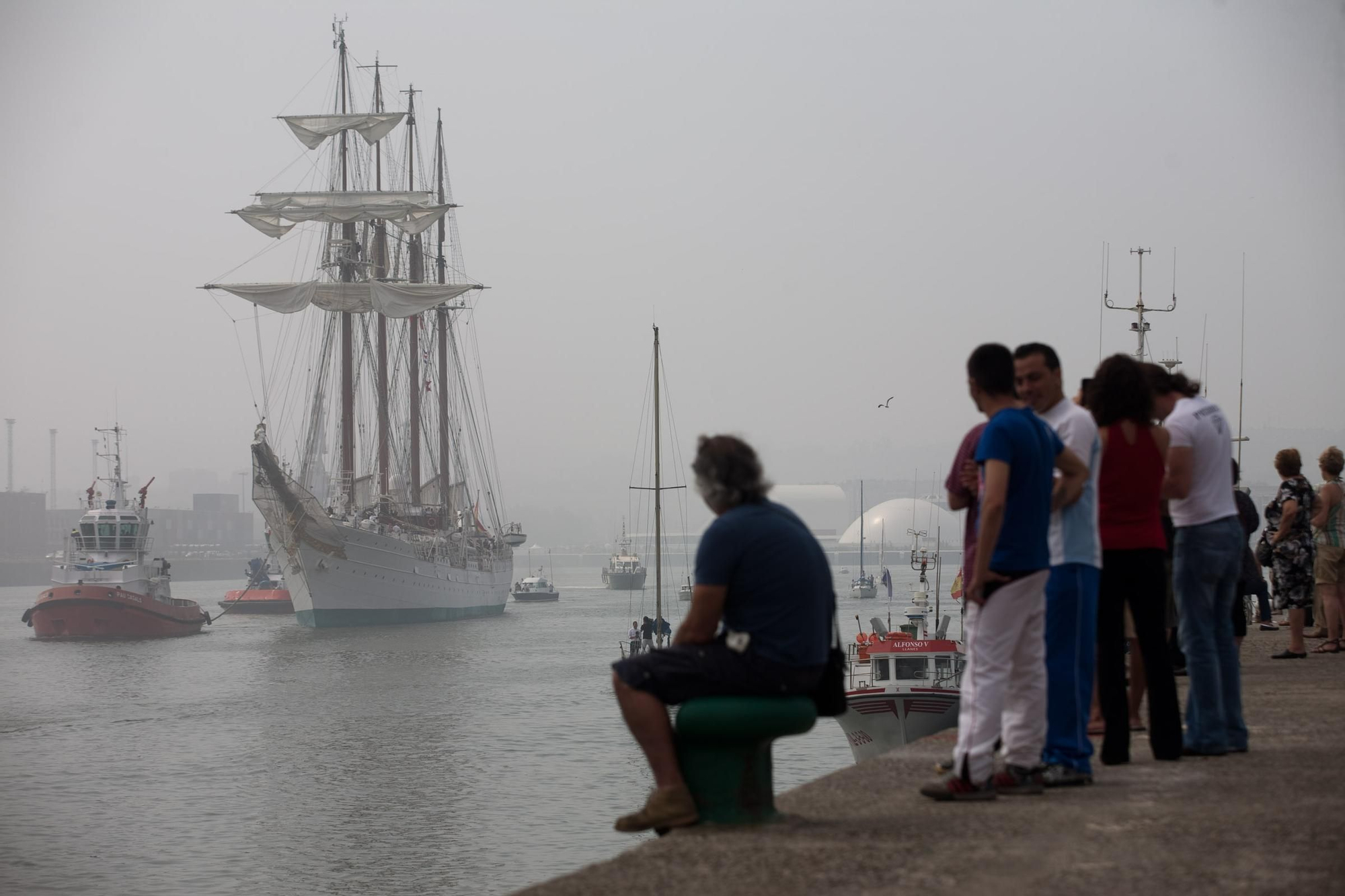En imágenes: Así fue la última visita del Juan Sebastián Elcano a Asturias, en 2013 y a Avilés