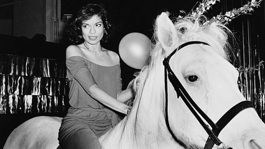 Bianca Jagger en su 30 cumpleaños en Studio 54. 