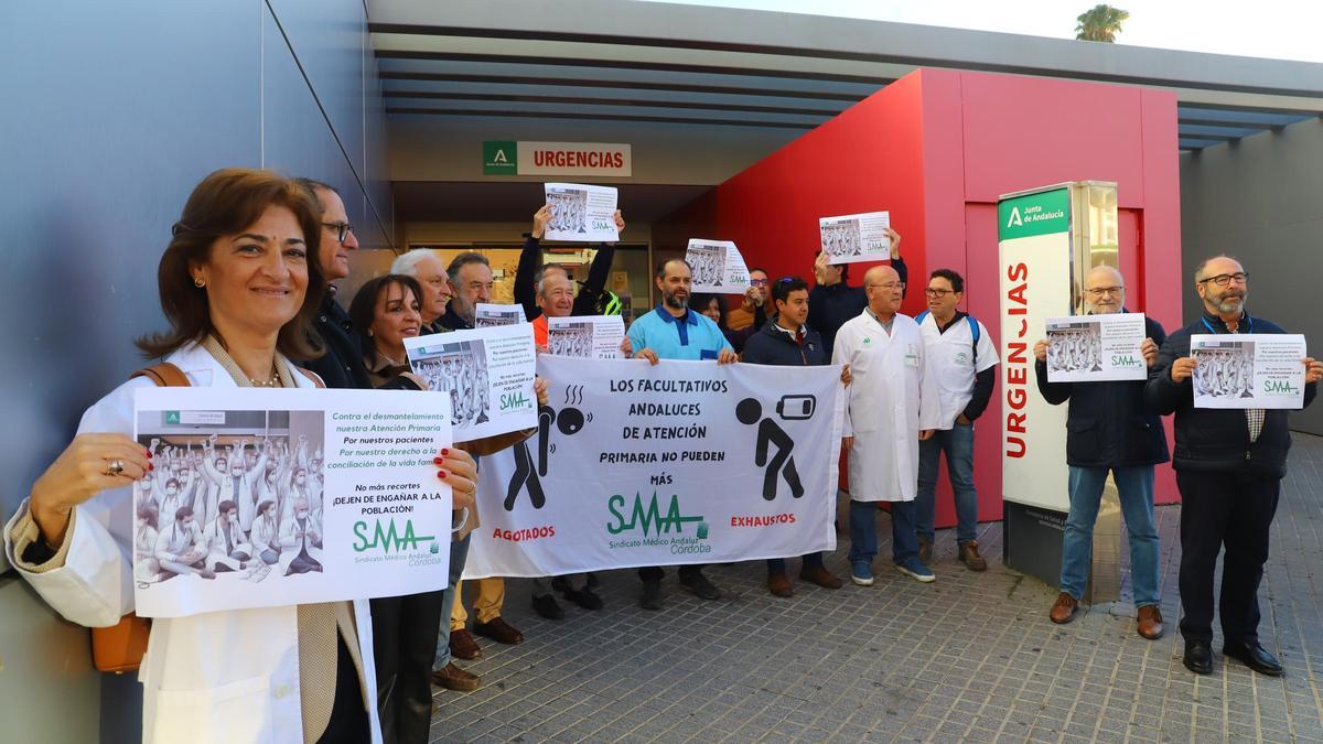 Una concentración reciente del Sindicato Médico de Córdoba para pedir mejoras a la Consejería de Salud.