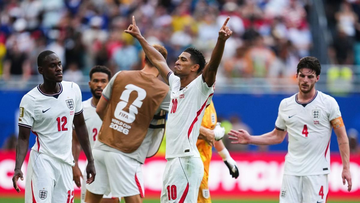 Entrevista SUPER a Mario Kempes antes de la final del Mundial España - Argentina