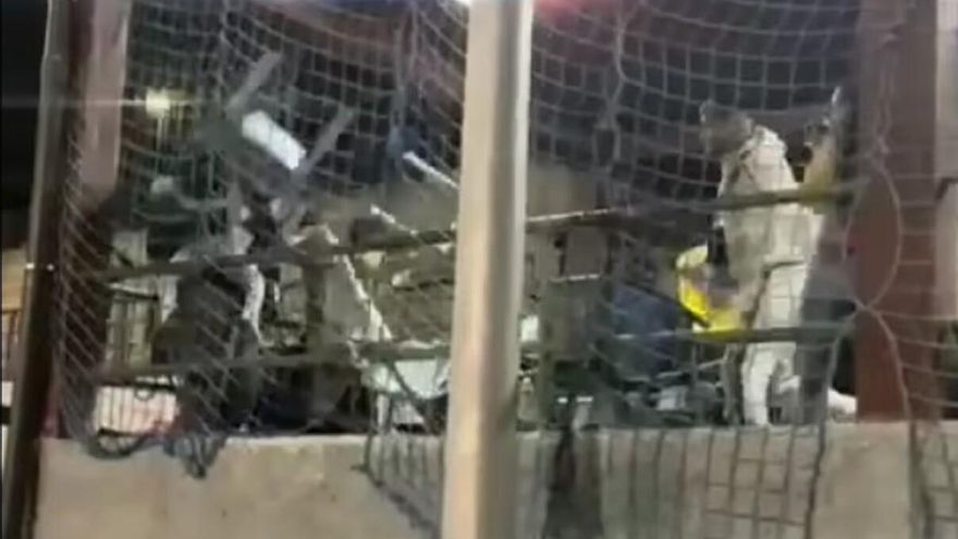Una pelea en un campo de fútbol de Tenerife termina con puñetazos y una silla impactando a una menor