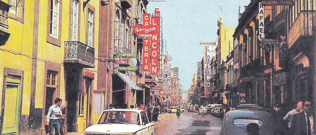 La calle Triana en los años sesenta.