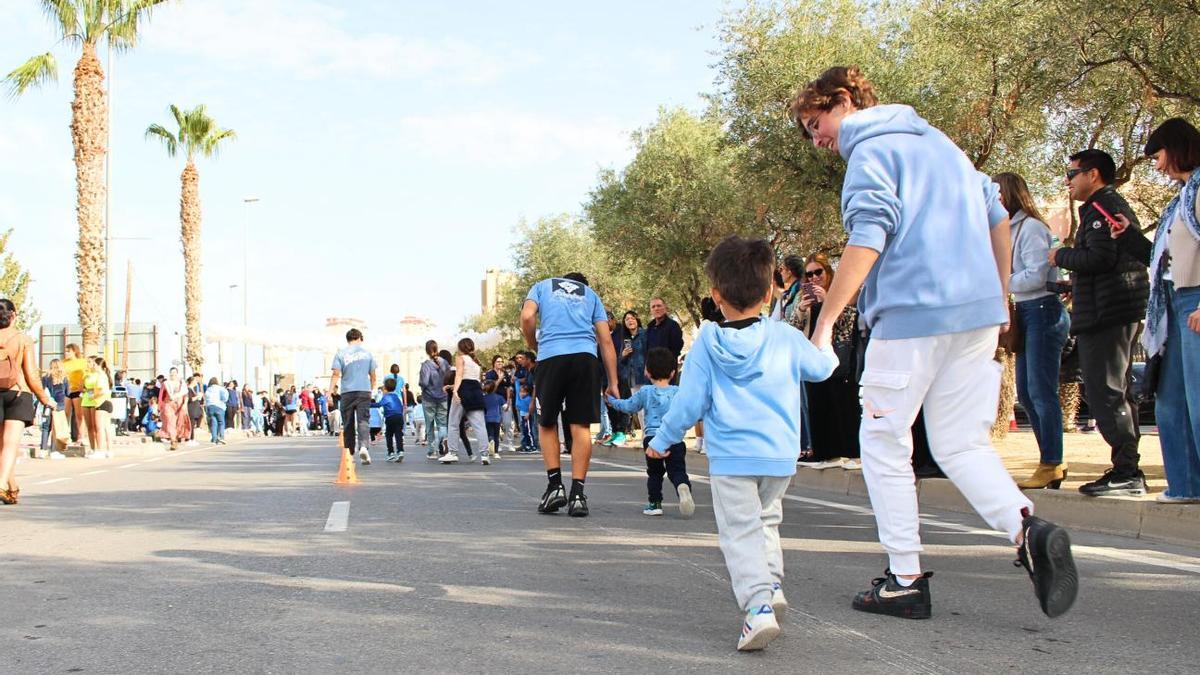 El Liceo francés internacional de Alicante organiza un Cross Solidario contra el Acoso Escolar