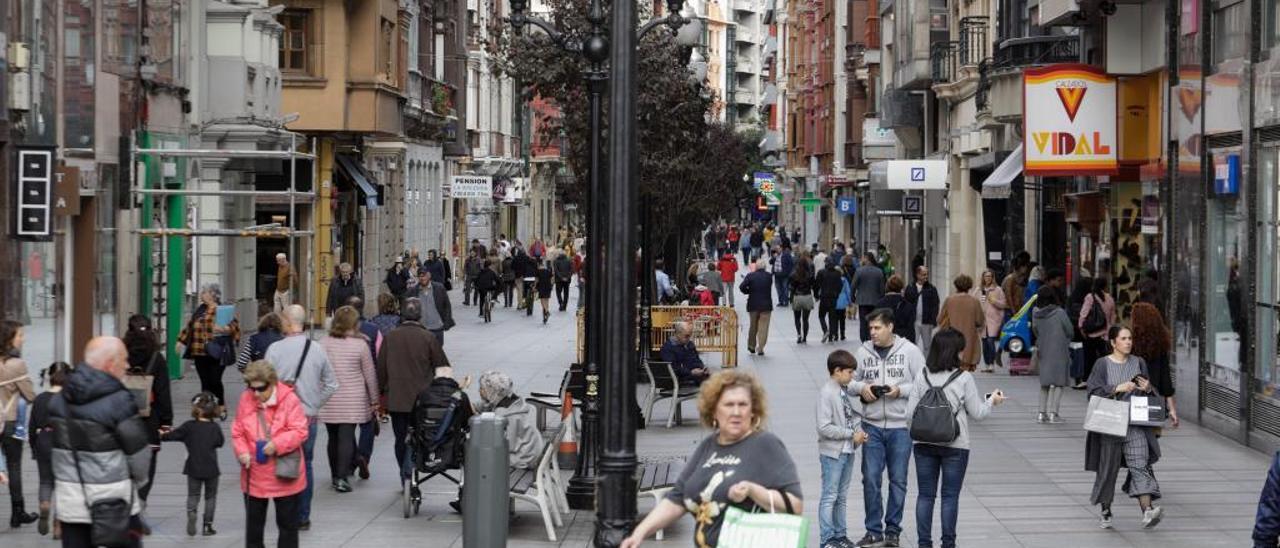 La firma que hizo los planes de comercio de Sevilla y Navarra diseñará el de Gijón