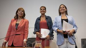 Las representantes de PSN, Geroa Bai y Contigo-Zurekin, María Chivite, Uxue Barkos y Begoña Alfaro.