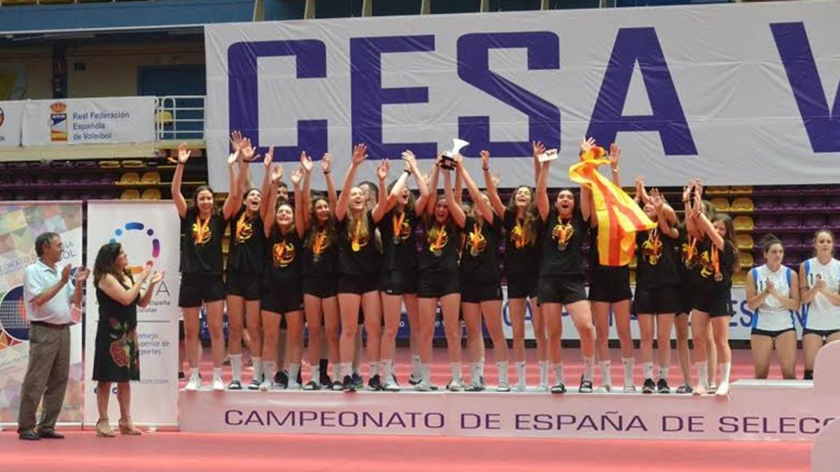 La euforia de las jugadoras de la Selección de Catalunya, más que justificada