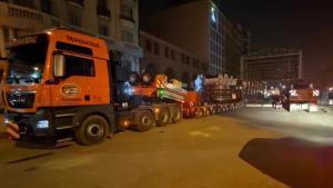La peça fonamental de la capçalera la tuneladora de lL8 en la seva arribada al pou de Gran Via