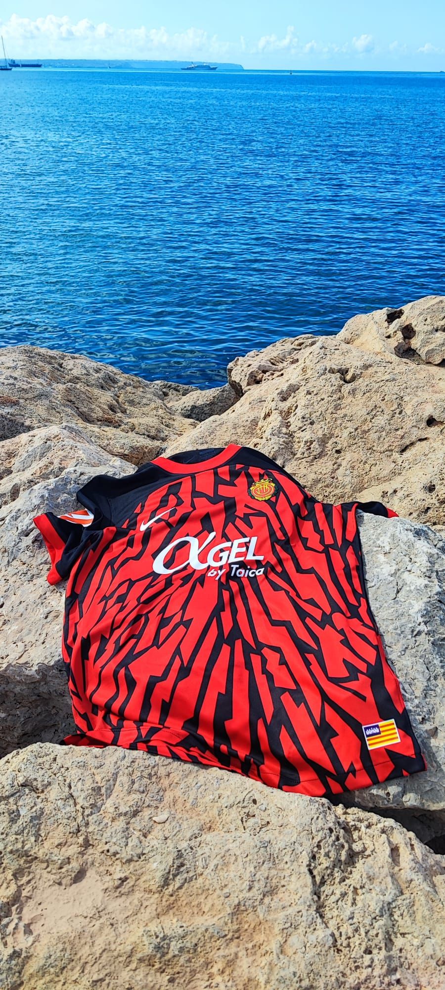 Así es la nueva camiseta del Real Mallorca
