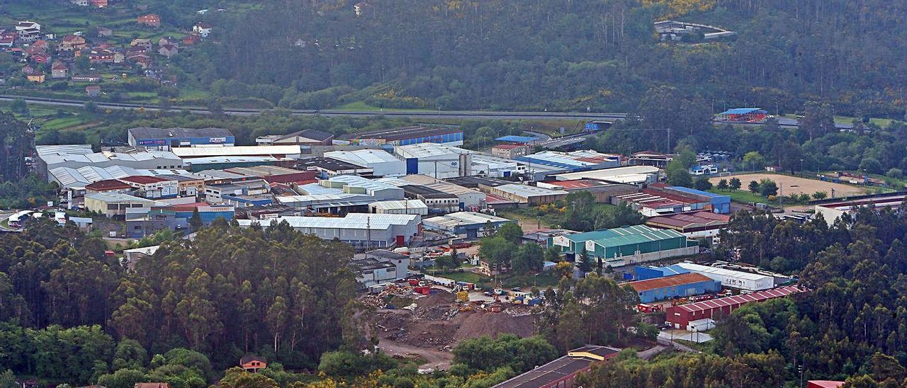 Vista del polígono industrial de A Pasaxe, en la parroquia gondomareña de Vincios. | // MARTA G. BREA