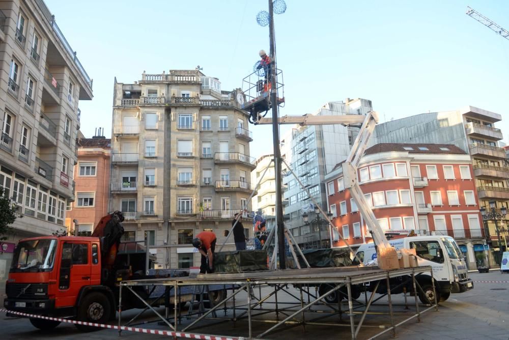 Un gran árbol navideño iluminará Vilagarcía