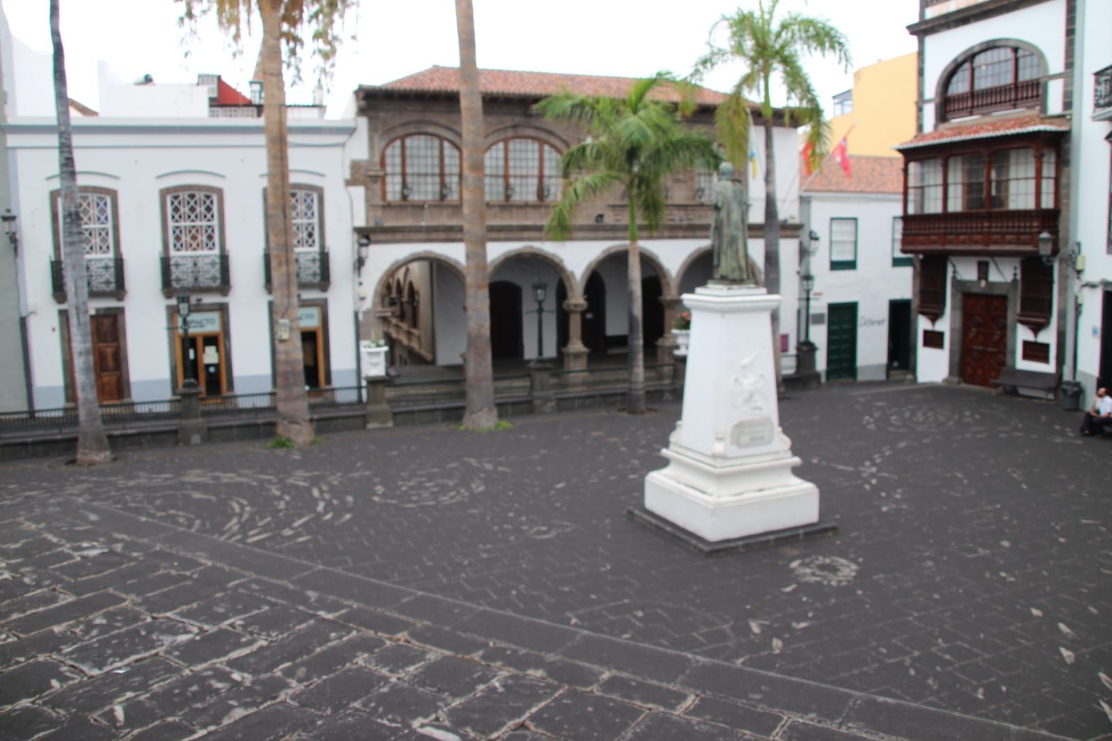 Las cenizas del volcán llegan a Santa Cruz de La Palma