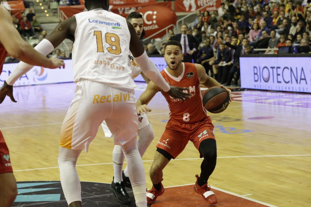 Encuentro entre el UCAM Murcia CB y el Baskonia