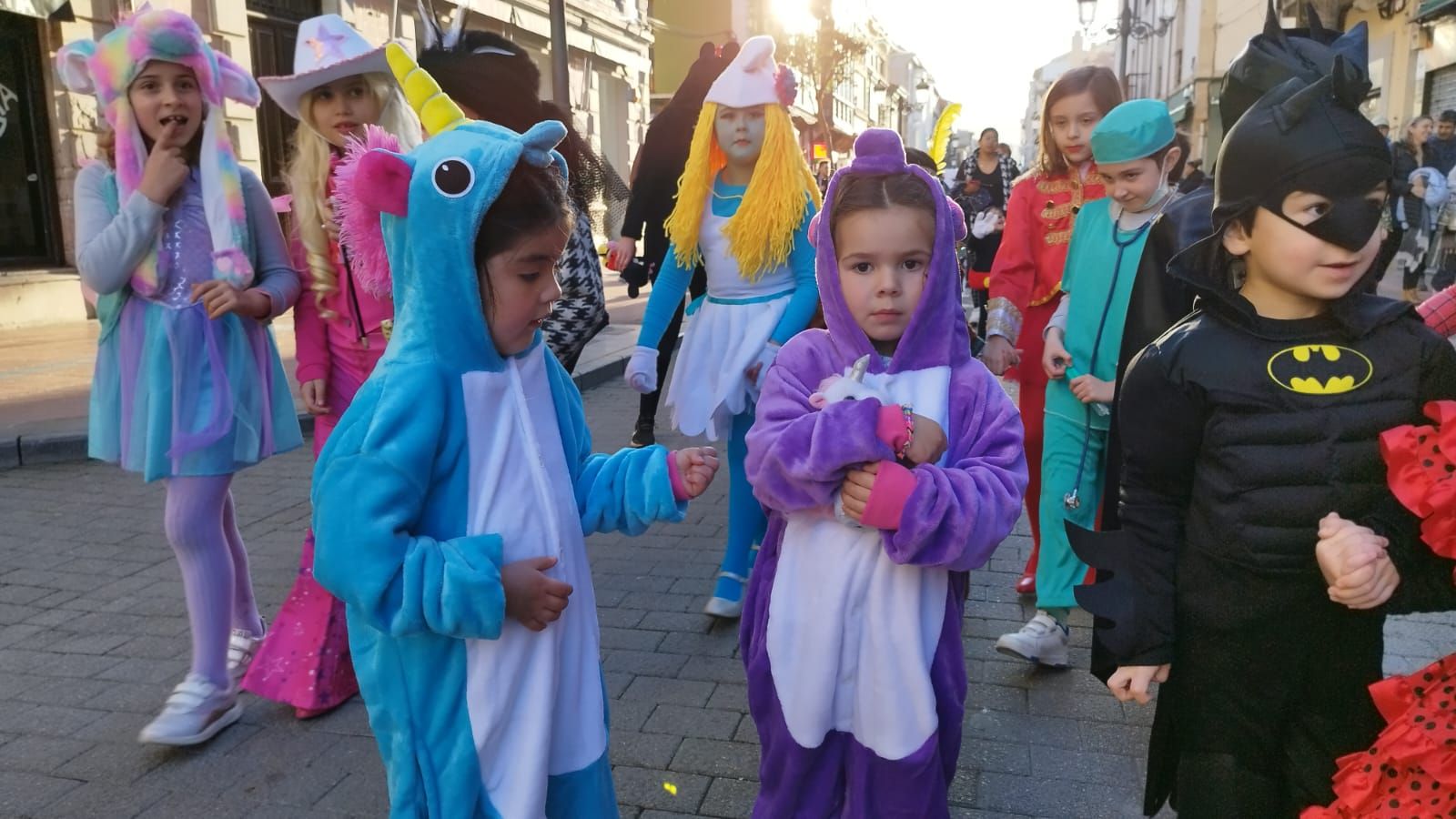 Ribadesella disfruta de su carnaval infantil