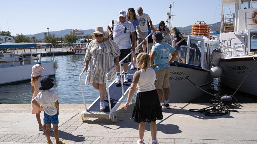 Las excursiones en barco bajan un 20% en Sant Antoni este año