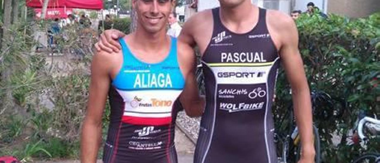 Jordi Pascual finaliza segundo en el histórico triatlón celebrado en Vinaròs