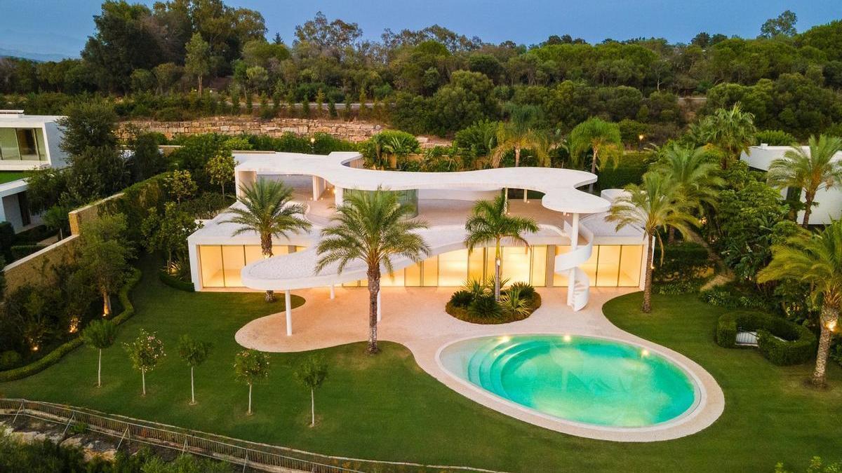 Una villa a la venta en la Finca Cortesín de Casares, en la Costa del Sol de Málaga.
