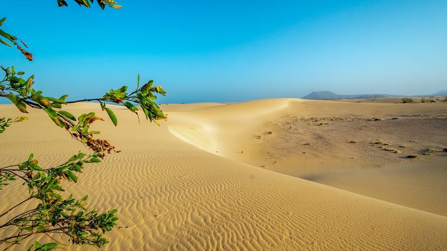 Estos son los mejores destinos con hoteles para escaparse a las islas y exprimir al máximo el otoño