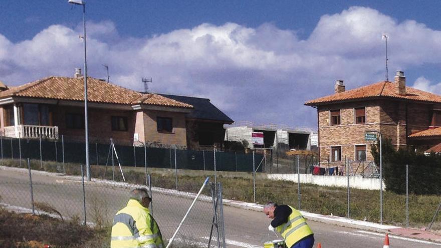 Urbanización de El Tejar en Benavente, donde se ubica el chalé.