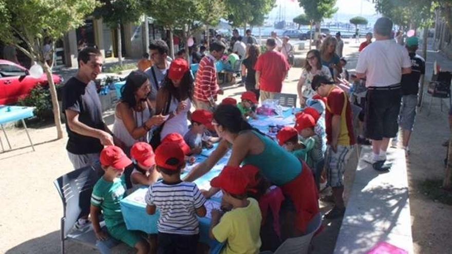 Participantes en el taller celebrado ayer en Carabela Pinta.