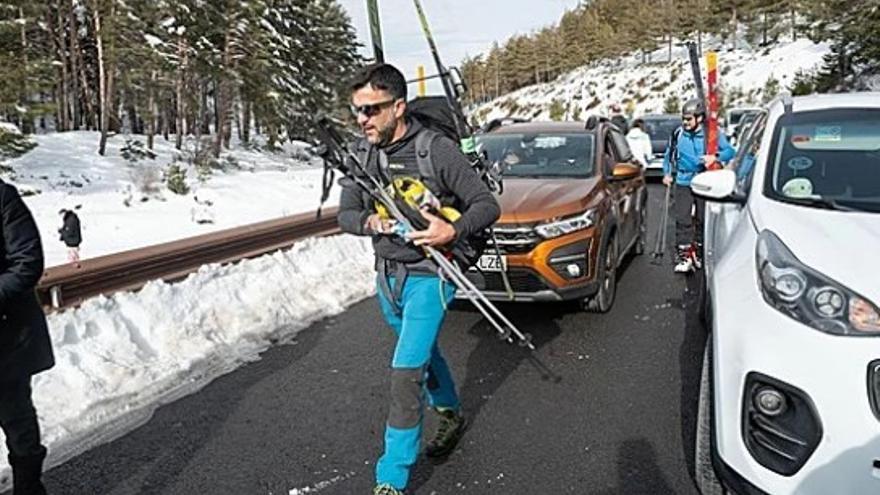 Carretera con nieve en Andalucía.