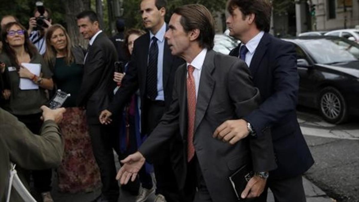 El expresidente del Gobierno central, José María Aznar, ayer a su llegada al foro Futuro en Español.
