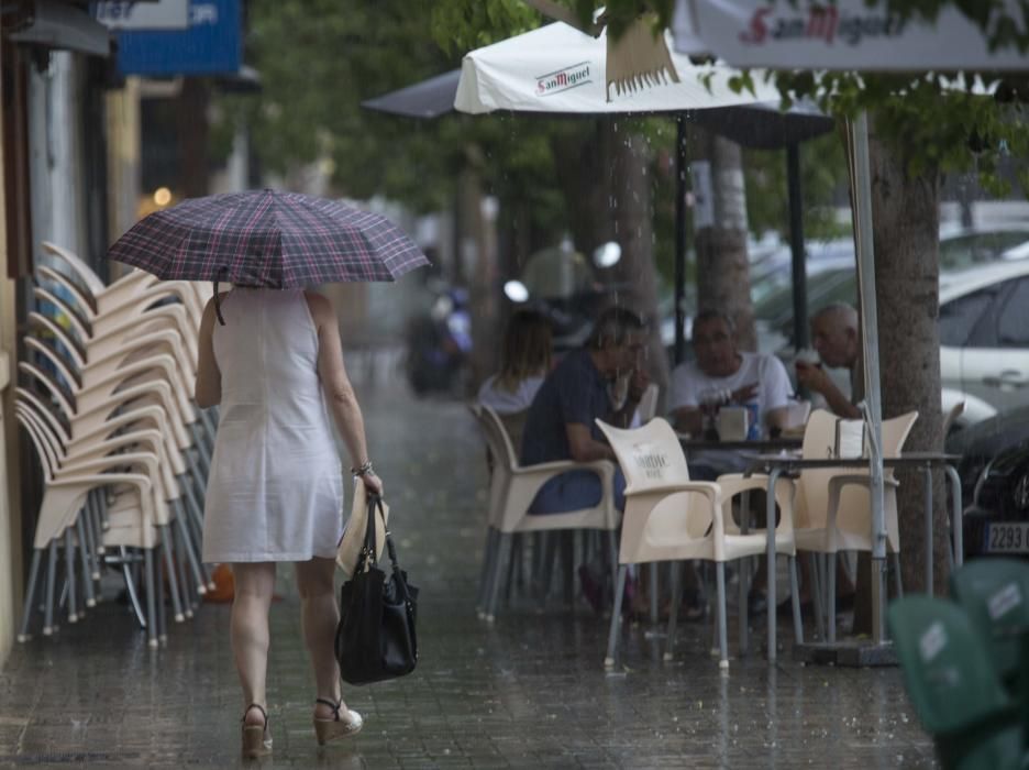 Llueve en la ciudad de Valencia