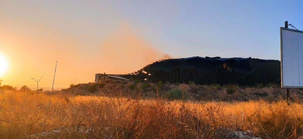 Labores de extinción del balneario de lodos