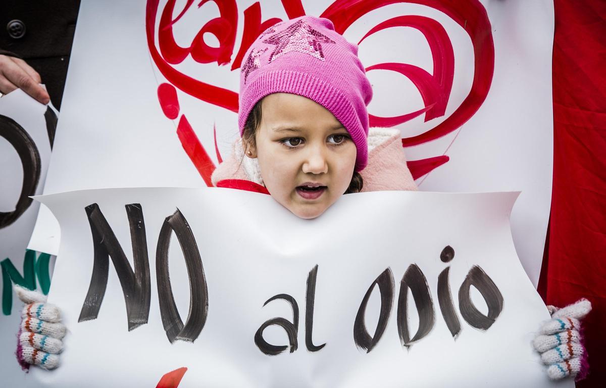 ¿Per què som cada vegada més intolerants? El verí de les xarxes i la bronca política encenen l’odi