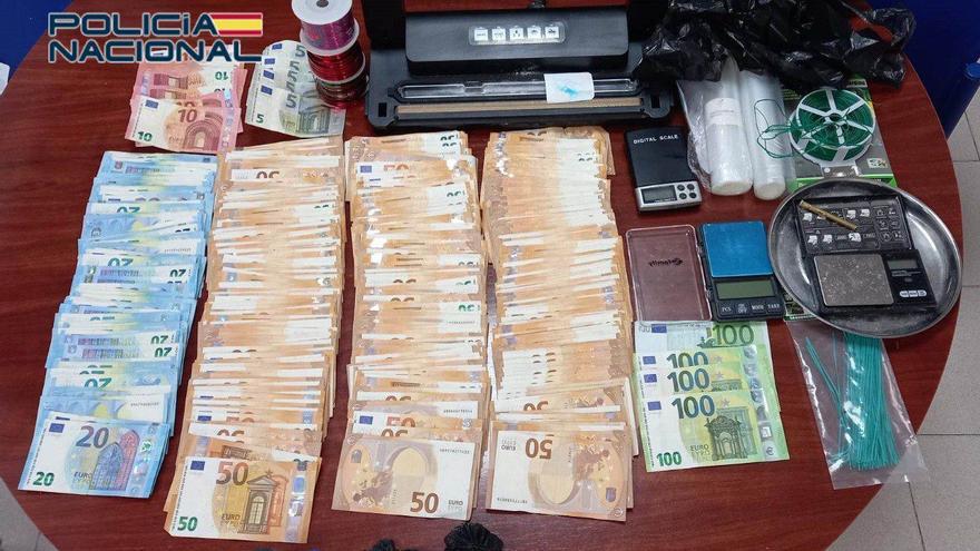 Dos detenidos por vender cocaína en los bares de Russafa
