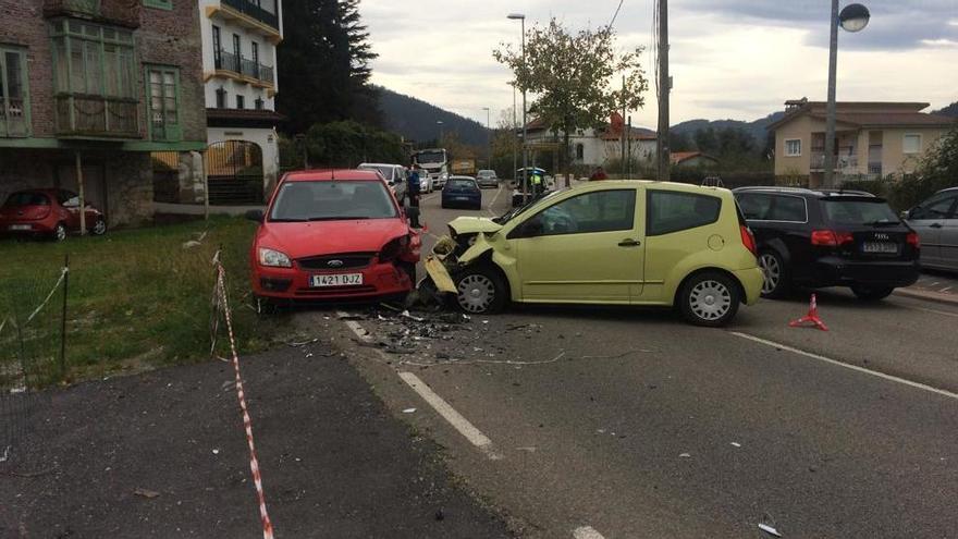 Dos Heridos En Una Colision En La Carretera De Soto Del Barco A Pravia La Nueva Espana