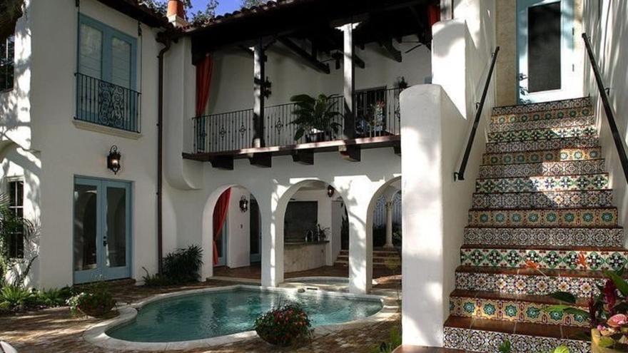 Una estadounidense dice estar enamorada de las casas &quot;spanish style&quot; y las respuestas se hacen virales