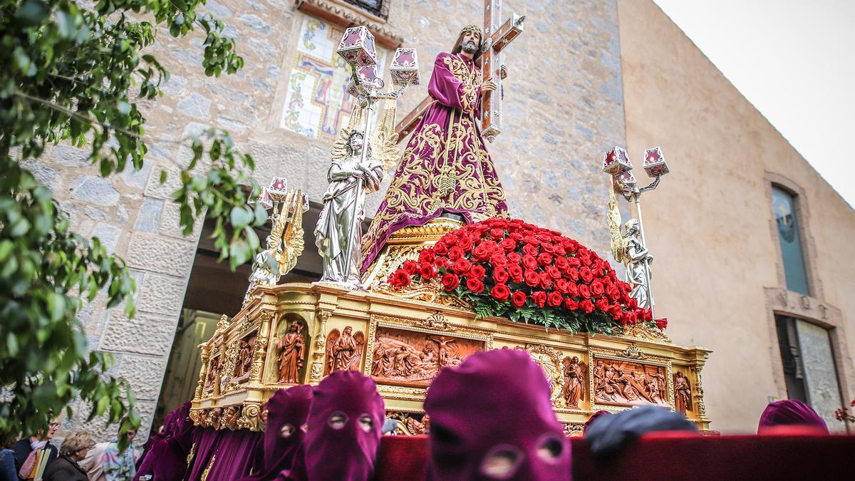 Orihuela puede presumir de ser una localidad donde la mitad de sus habitantes pertenecen a cofradías o hermandades. 