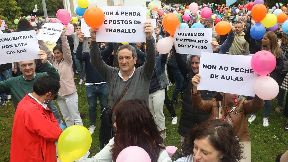 La protesta se desarrolló frente a la sede de la Xunta