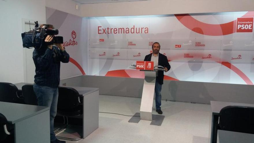 El PSOE no ve motivos para &quot;tumbar&quot; el presupuesto de Extremadura