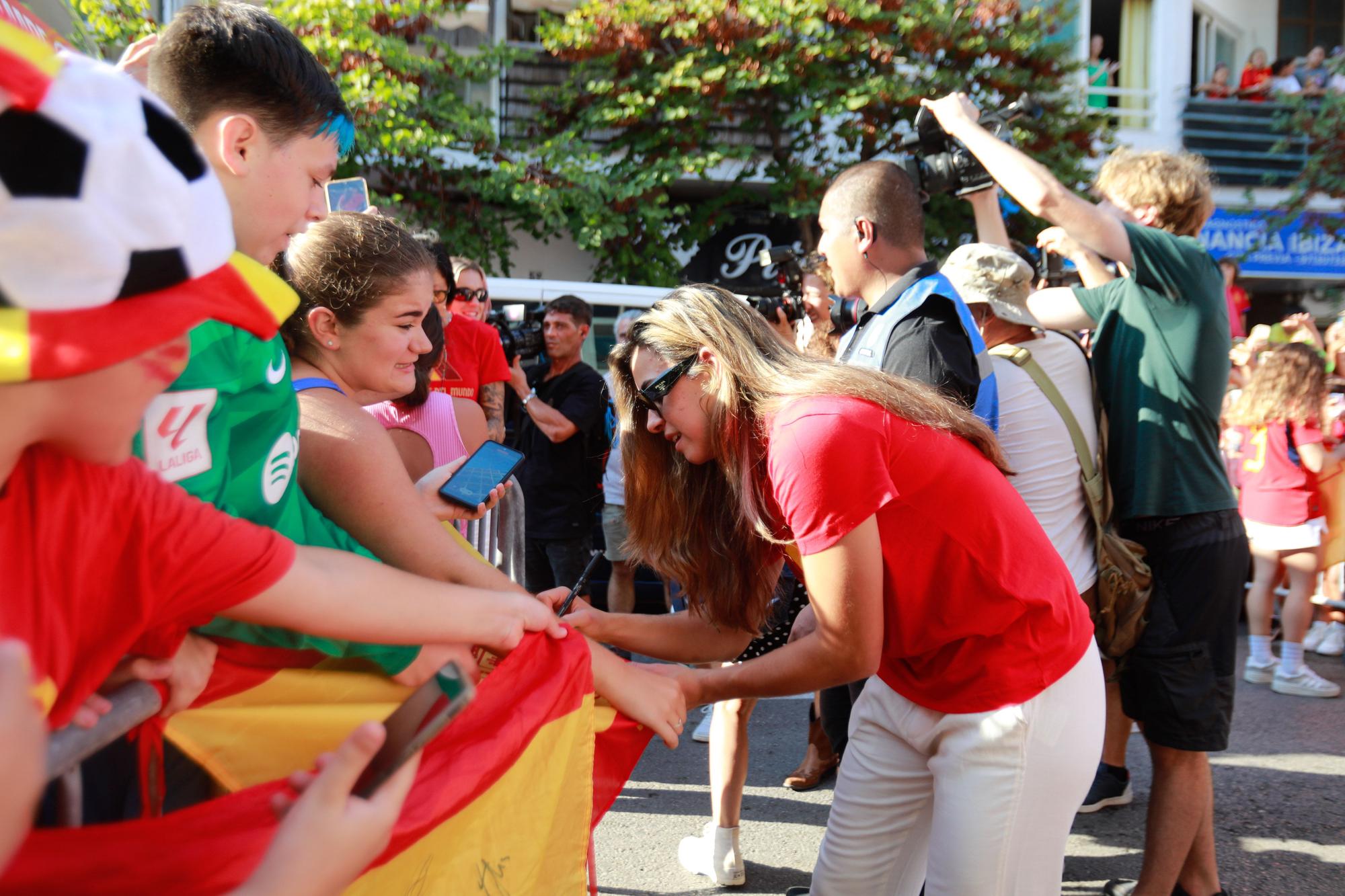 Mira todas las fotos de la Selección Española de Fútbol Femenino en Ibiza