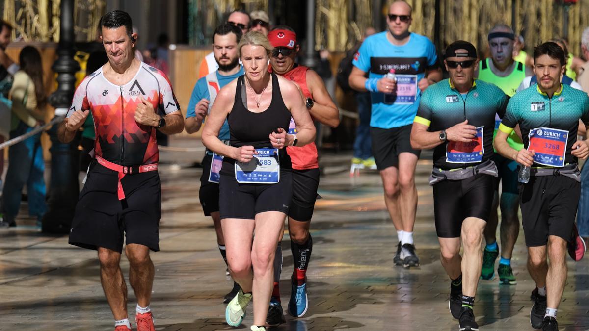 Las imágenes de la Zúrich Maratón de Málaga de 2021