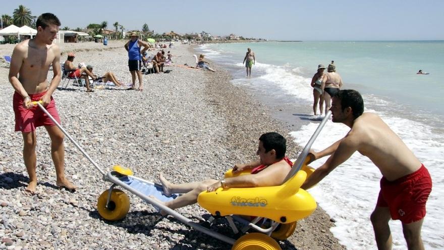 Punto accesible en una playa