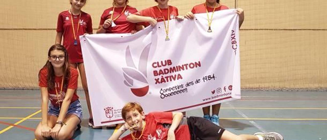 El Bádminton Xàtiva logra tres oros y una plata en el TTR del Campello